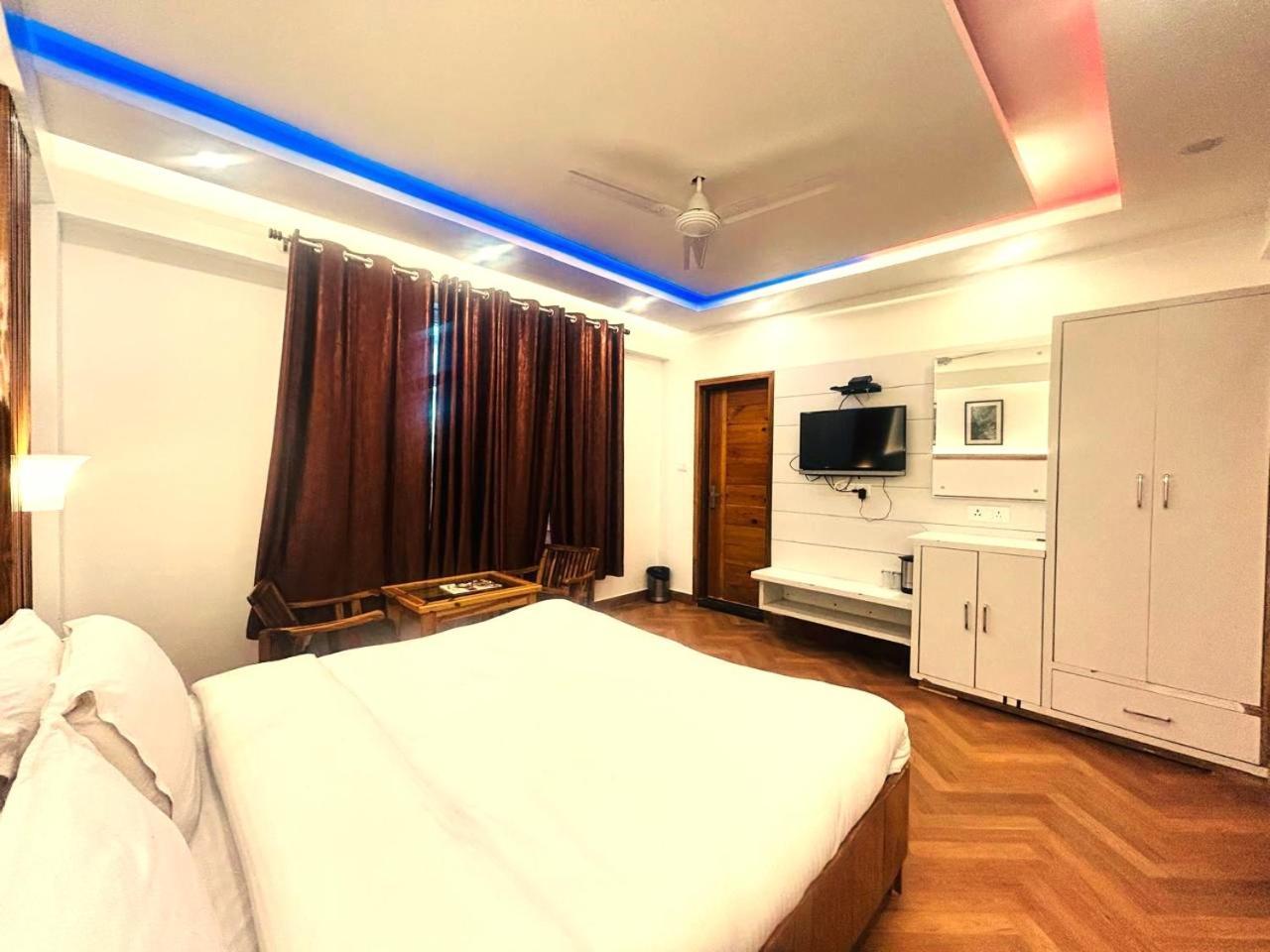 Queens Hill By Edge Mussoorie Exterior photo