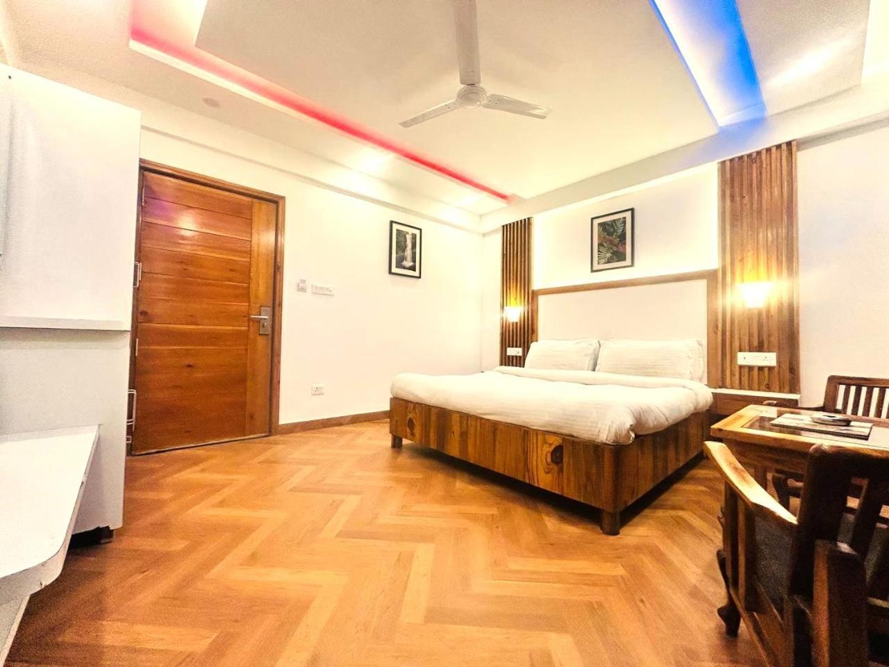 Queens Hill By Edge Mussoorie Exterior photo
