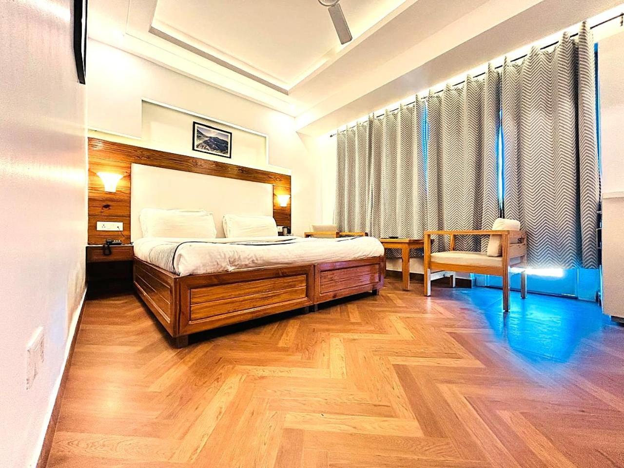 Queens Hill By Edge Mussoorie Exterior photo