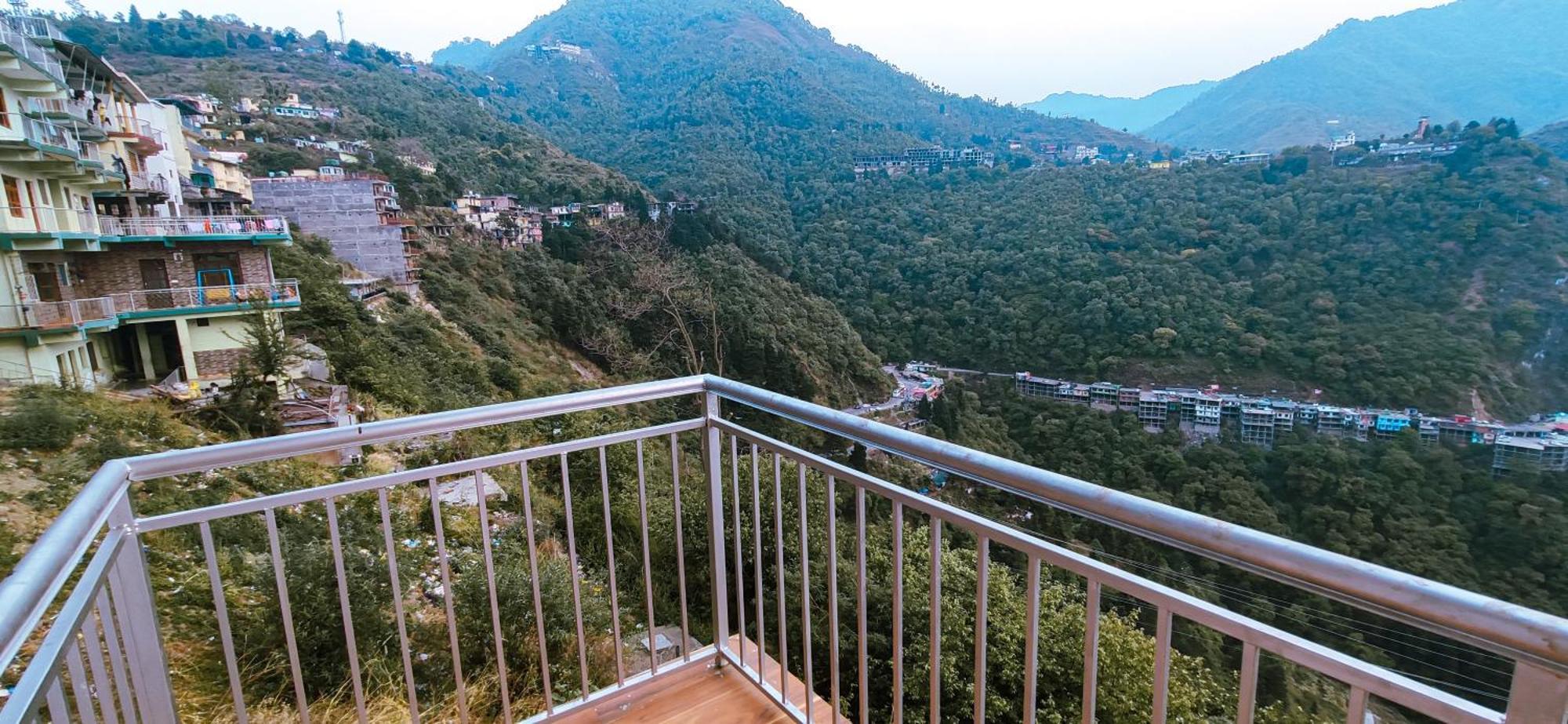 Queens Hill By Edge Mussoorie Exterior photo