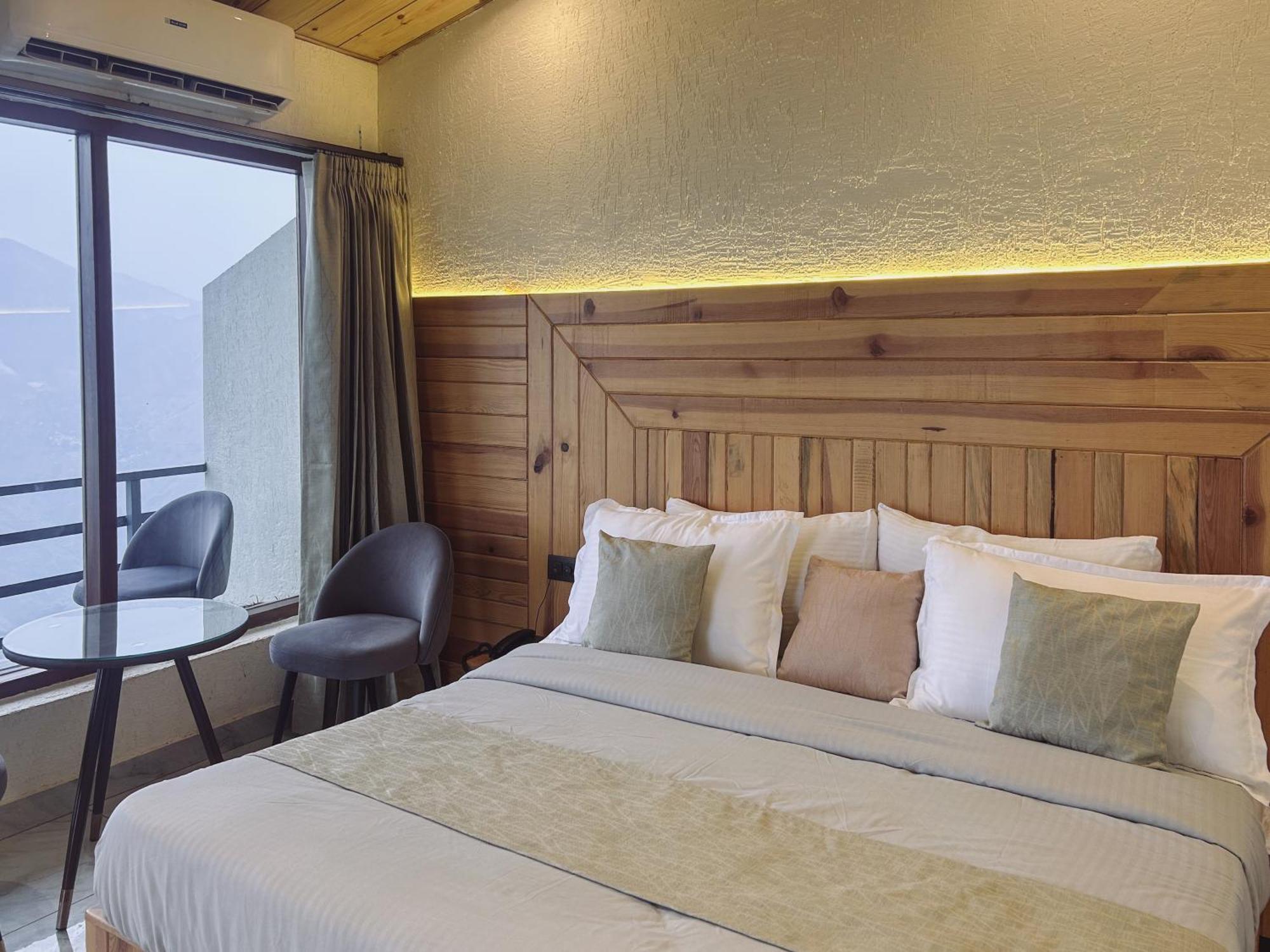 Queens Hill By Edge Mussoorie Exterior photo