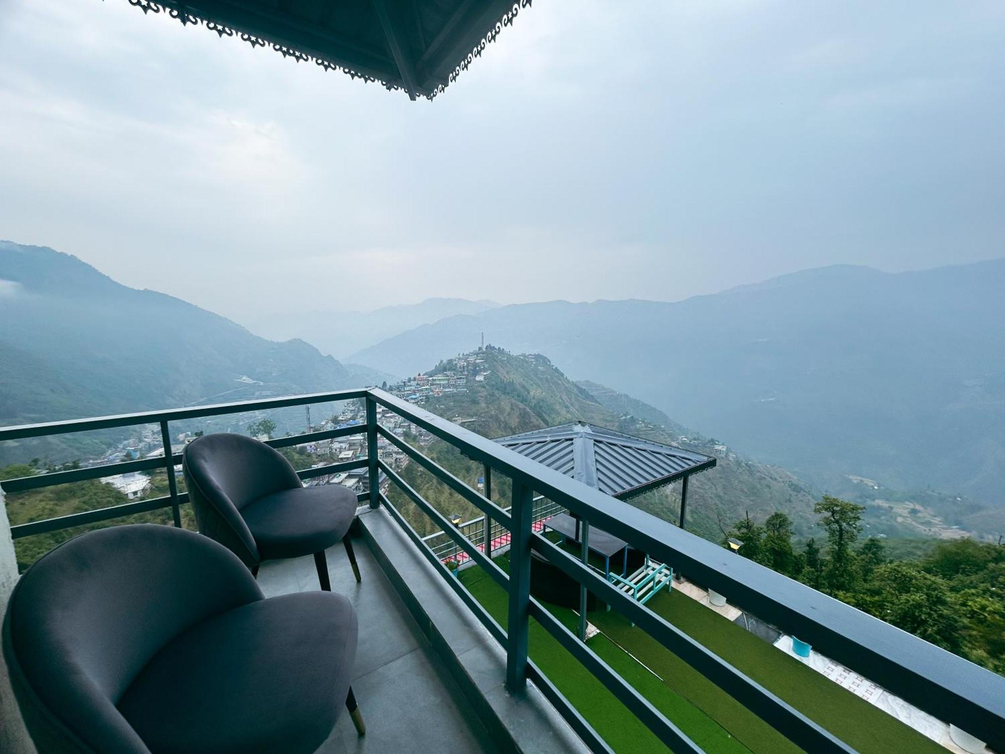Queens Hill By Edge Mussoorie Exterior photo